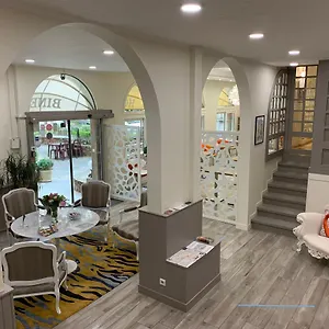 Biney Hotel